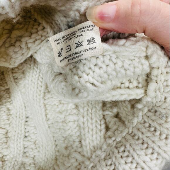 Tempest & Bentley Cream Chunky Knit 100% Wool Long Sleeve Sweater M - Picture 11 of 13